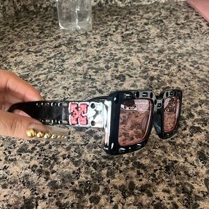 Off white sunglasses cut out frame